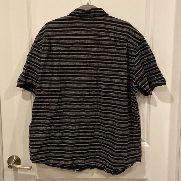 Old Navy Black Striped Men's Shirt XXL - Picture 5 of 5
